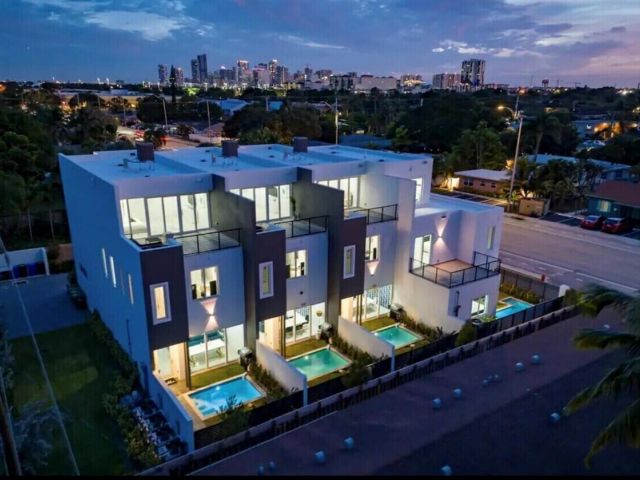 Дом в аренду по адресу 1220 NE 15th Avenue - фото 6642810