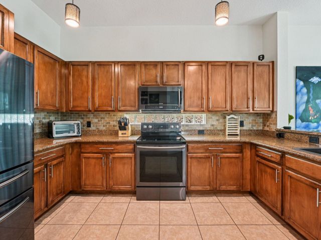 Продажа дома по адресу 553 Gazetta Way - фото 6616331