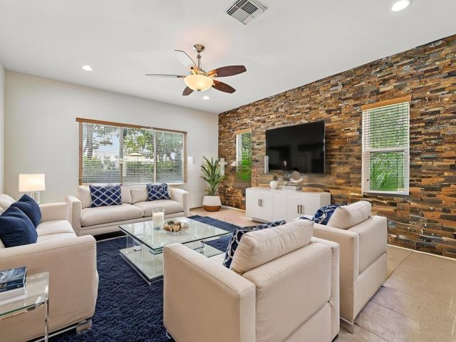 Продажа дома по адресу 553 Gazetta Way - фото 6616345