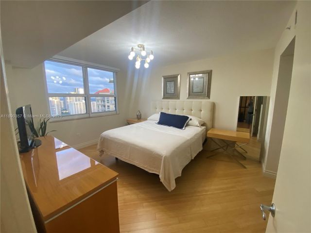 Квартира в аренду номер2515 - фото 6617235