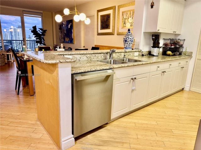 Квартира в аренду номер2515 - фото 6617237