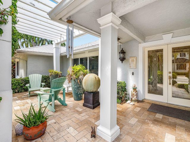 Продажа дома по адресу 7425 NE Bay Cove Court - фото 6622879