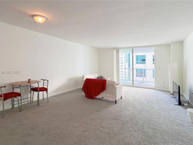 Продажа квартиры #2814 - фото 6625350