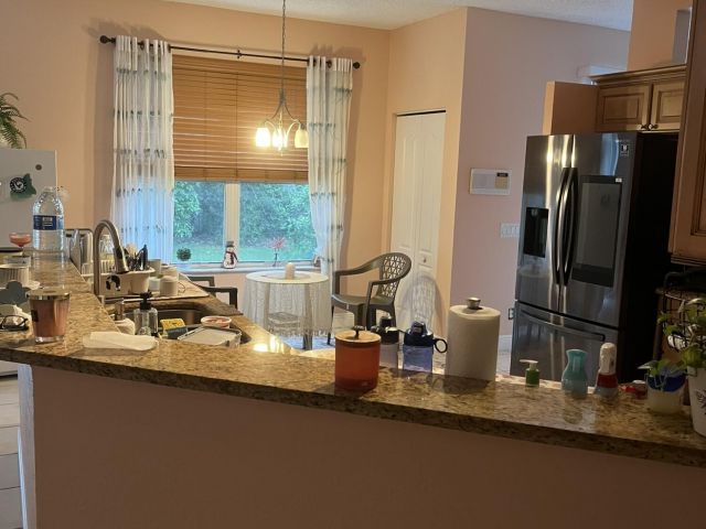 Дом в аренду по адресу 18051 Rhumba Way - фото 6644293