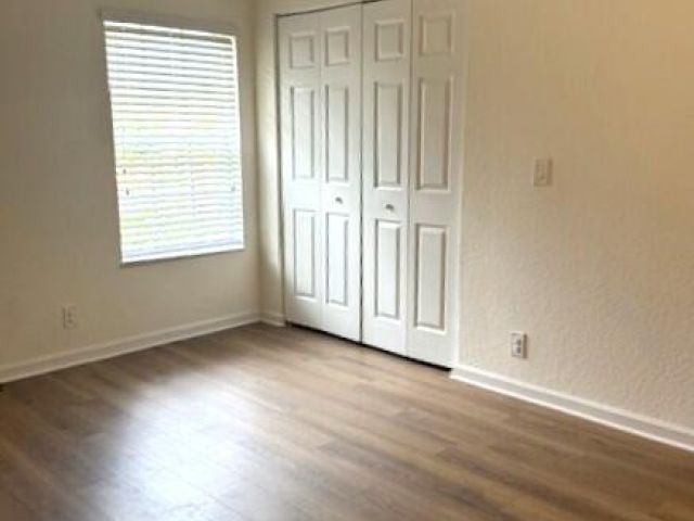 Дом в аренду по адресу 16097 Poppyseed Circle 1908 - фото 6628754