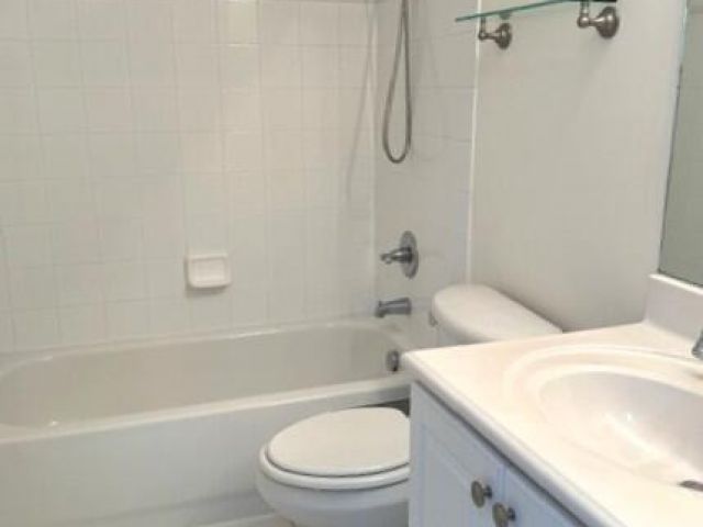 Дом в аренду по адресу 16097 Poppyseed Circle 1908 - фото 6628757