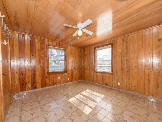 Дом в аренду по адресу 438 Malverne Rd 1 - фото 7504459