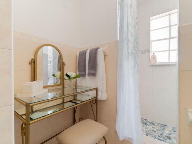 Продажа дома по адресу 951 Green Street - фото 6679131