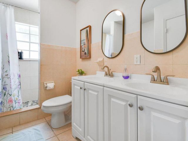 Продажа дома по адресу 951 Green Street - фото 6679133