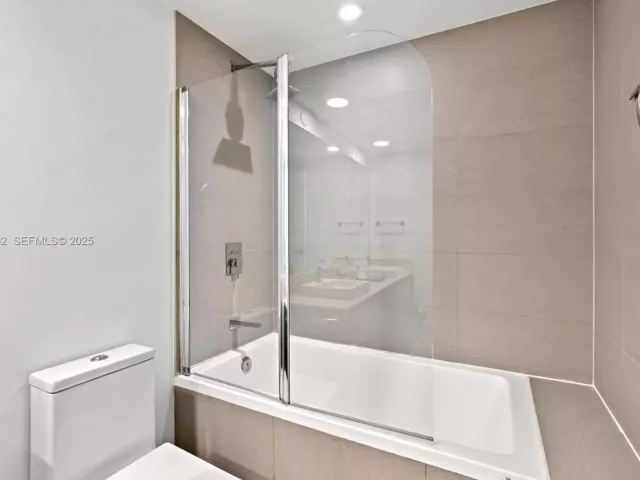 Продажа квартиры #2606 - фото 6855883