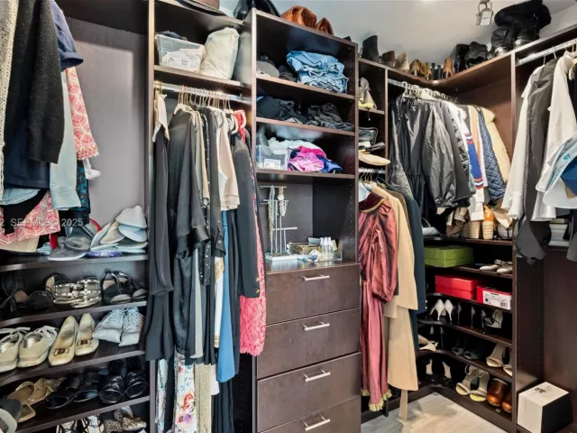 Продажа квартиры #2606 - фото 6855885