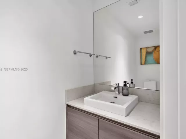 Продажа квартиры #2606 - фото 6855880