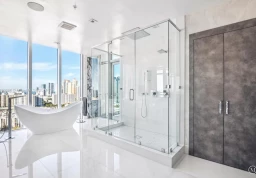 Квартира #5-UPH04