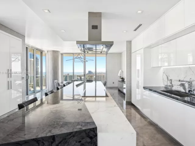 Квартира в аренду номер5-UPH04 - фото 6623830