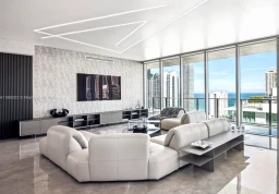 Квартира #5-UPH04