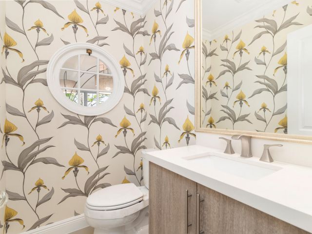 Продажа дома по адресу 6911 S Flagler Drive - фото 6626857