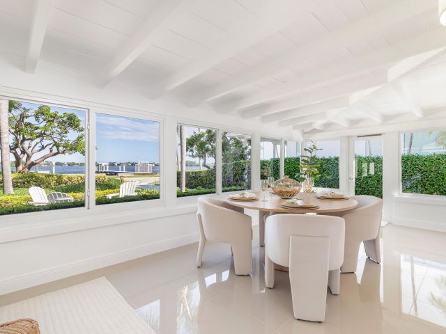 Продажа дома по адресу 6911 S Flagler Drive - фото 6626868