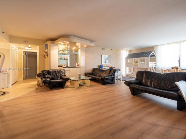 Продажа квартиры # - фото 6620951