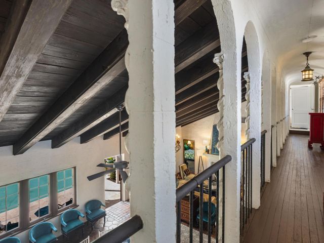 Дом в аренду по адресу 333 Murray Road - фото 6629321