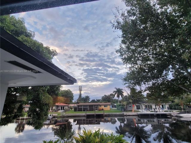 Дом в аренду по адресу 2856 NW 10th Ave O - фото 7451618