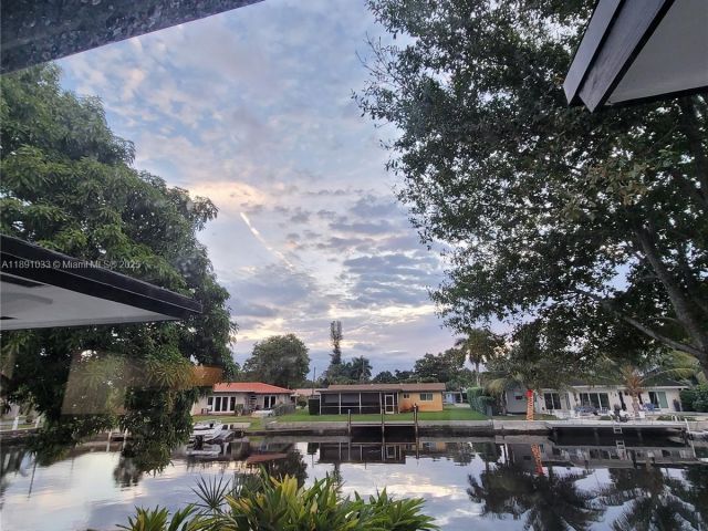 Дом в аренду по адресу 2856 NW 10th Ave O - фото 7451619