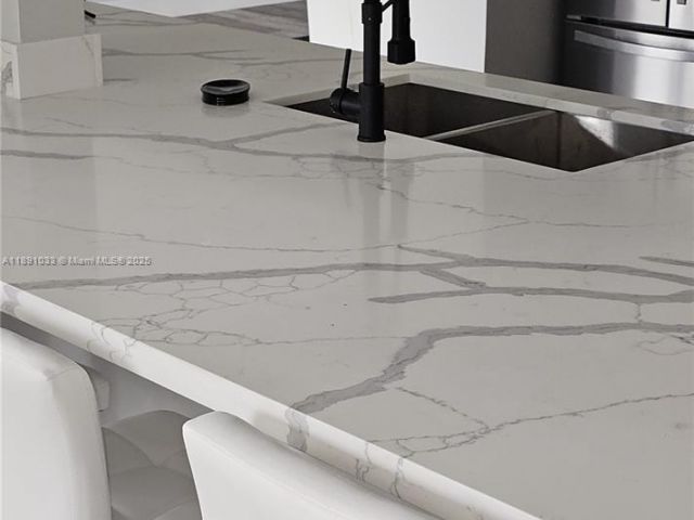 Дом в аренду по адресу 2856 NW 10th Ave O - фото 7451623