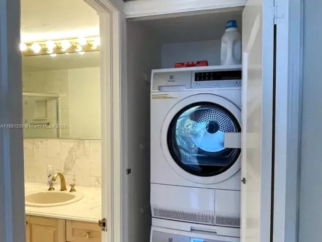 Продажа квартиры #411 - фото 7539023