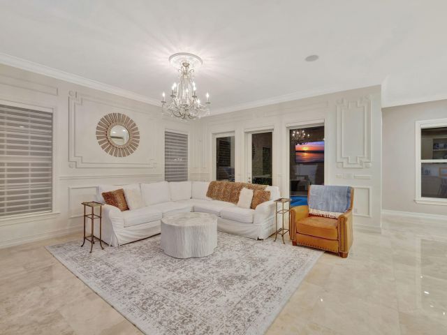 Дом в аренду по адресу 1115 SE 5th Court - фото 6642795