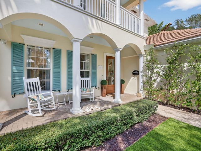 Дом в аренду по адресу 1115 SE 5th Court - фото 6642799