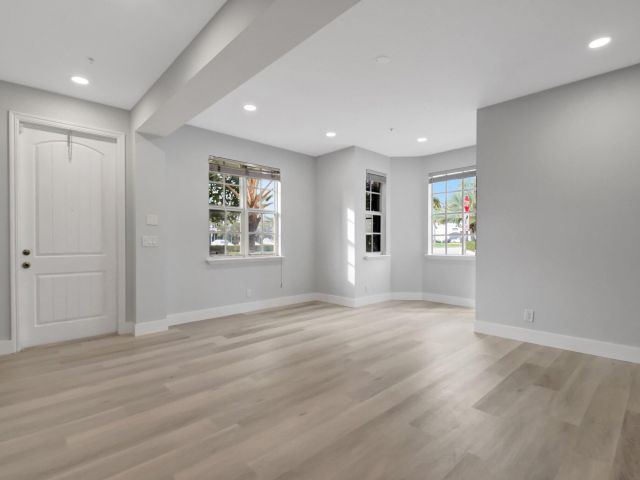 Дом в аренду по адресу 1635 N Federal Highway - фото 6628801