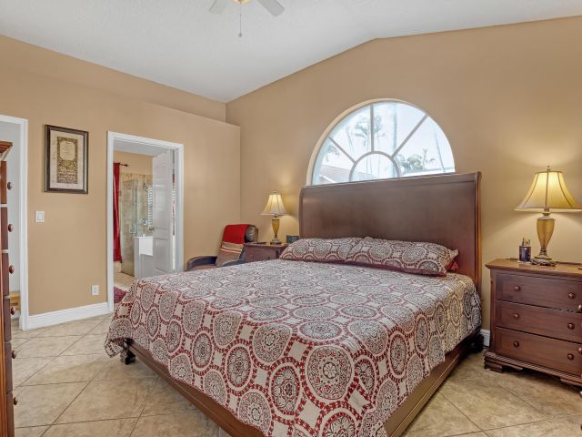 Продажа дома по адресу 5135 Foxhall Place - фото 6626460