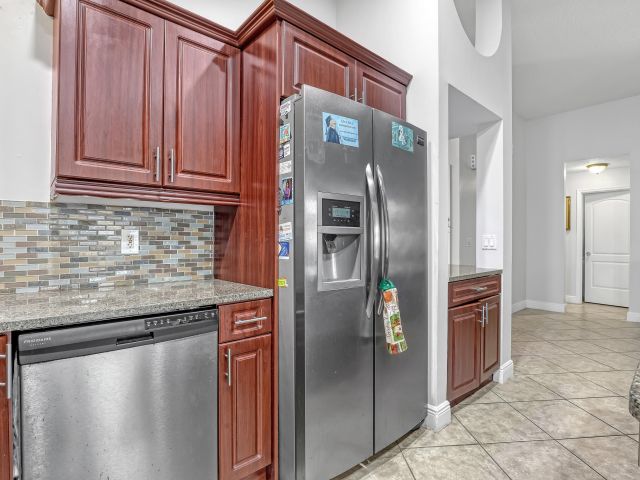 Продажа дома по адресу 5135 Foxhall Place - фото 6626463