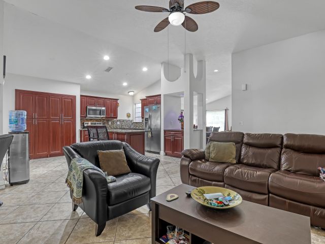 Продажа дома по адресу 5135 Foxhall Place - фото 6626469