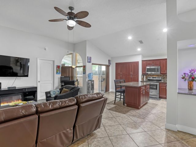 Продажа дома по адресу 5135 Foxhall Place - фото 6626470