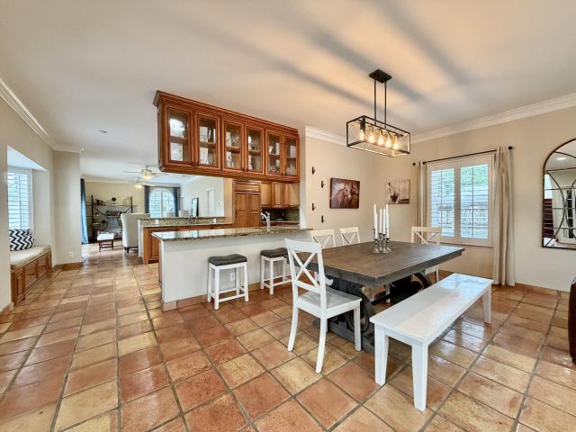 Дом в аренду по адресу 6401 Travis Road - фото 6634506