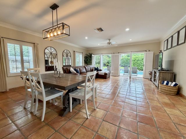 Дом в аренду по адресу 6401 Travis Road - фото 6634512