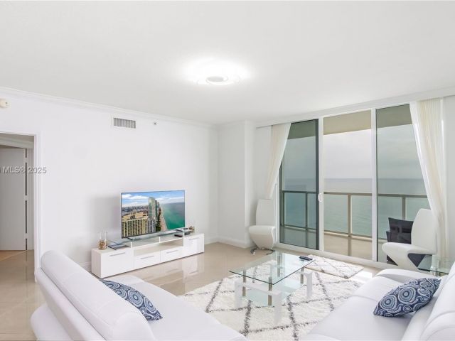 Продажа квартиры #2602 - фото 6635401