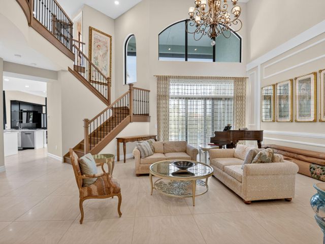 Продажа дома по адресу 16804 Strasbourg Lane - фото 6626212