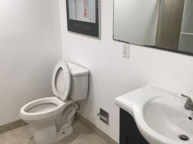 Дом в аренду по адресу 1189 NW 13th Street 7 - фото 6644363