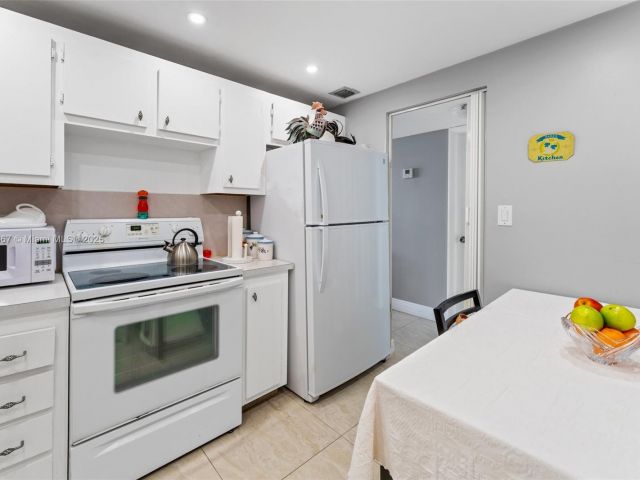 Продажа квартиры #1722 - фото 7446955