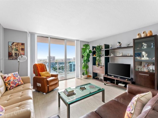 Продажа квартиры #1722 - фото 7446957