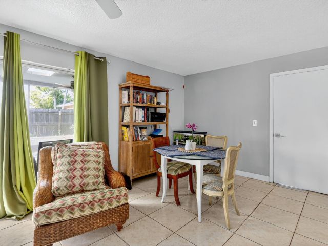 Продажа дома по адресу 1413 Westchester Drive N - фото 6628436