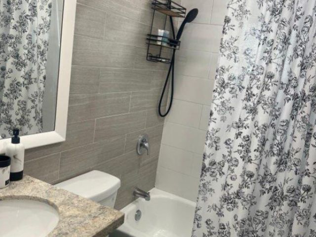 Дом в аренду по адресу 161 NE 15th Terrace - фото 6785599