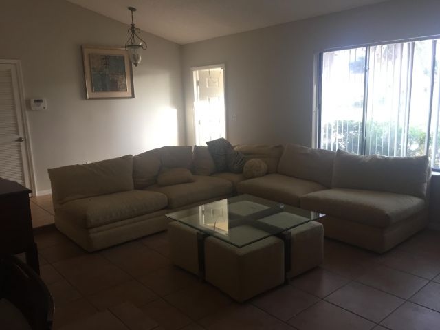 Дом в аренду по адресу 4135 Bay Laurel Way - фото 6644421