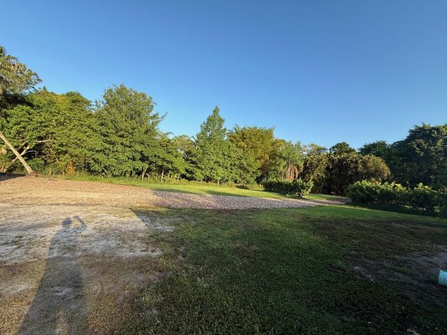 Дом в аренду по адресу 13530 52nd Court N - фото 6628528