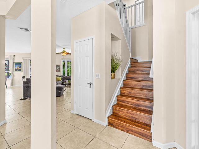 Продажа дома по адресу 21958 Palm Grass Drive - фото 6644137