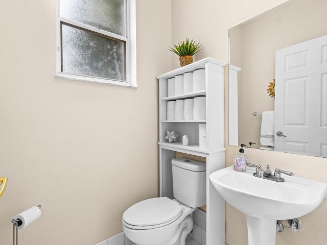 Продажа дома по адресу 21958 Palm Grass Drive - фото 6644138