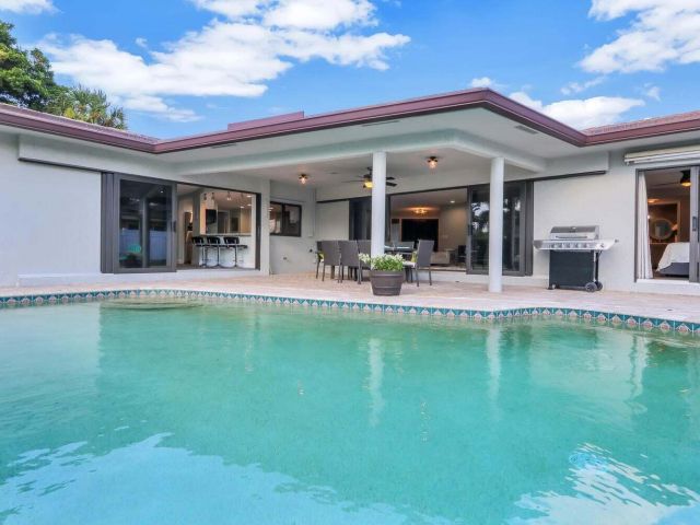 Дом в аренду по адресу 1501 Banyan Road - фото 6644462