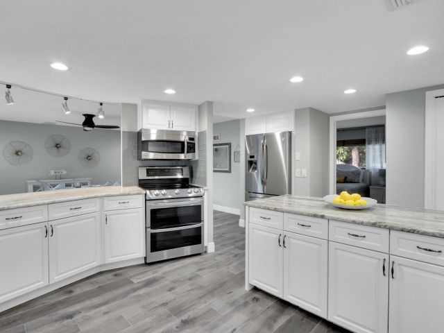 Дом в аренду по адресу 1501 Banyan Road - фото 6644473