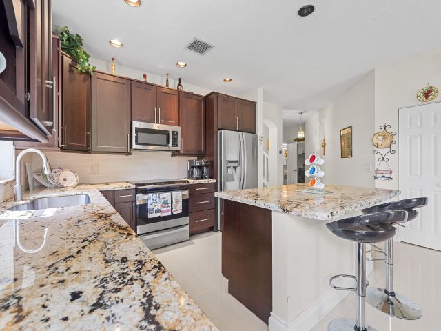 Продажа дома по адресу 21196 Via Ventura - фото 6644607